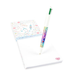 Bolígrafo sobre libreta con diseño sanitario
